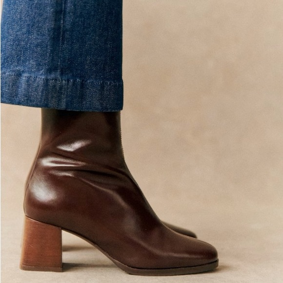 Sezane Axelle Ankle Boots in Glossy Chocolate, Size 37 - Picture 1 of 8